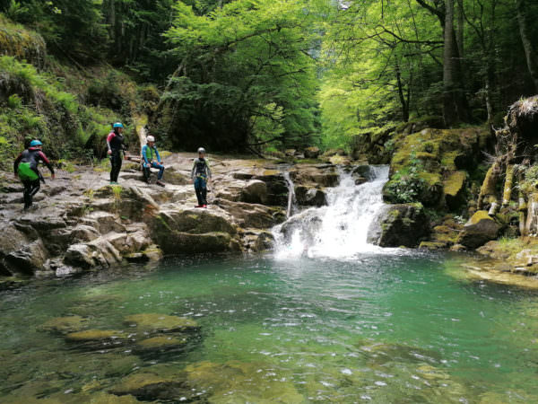 Ontdek canyoning op 1 uur van Pau