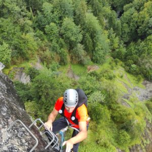 Via ferrata en vallée d'ossau dans les pyrénées