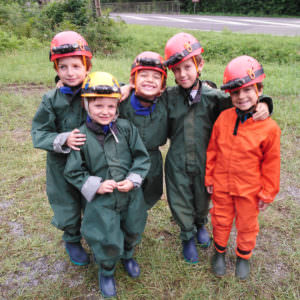 Descubrimiento de la espeleología para niños en el valle de Ossau 64