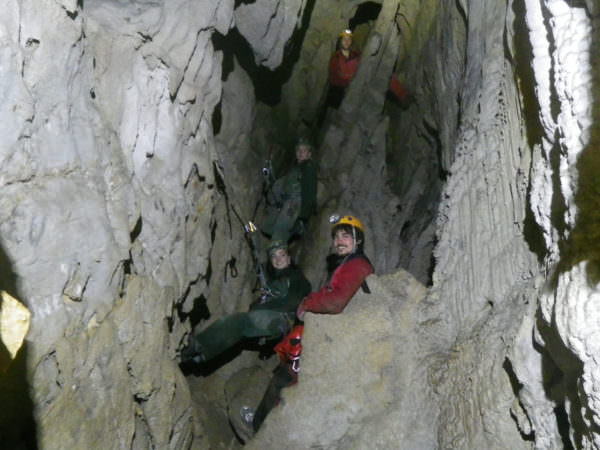 Espeleología subterránea en Hayau-Bouhadère