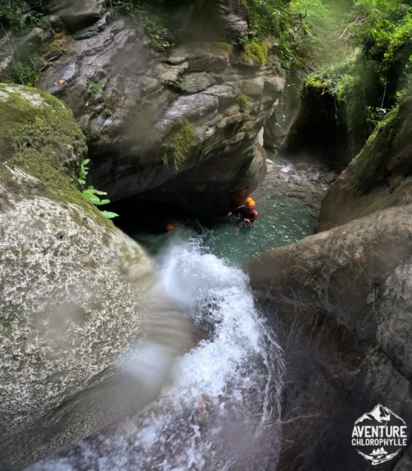 Gorges du canyon de canceigt en vallée d'ossau