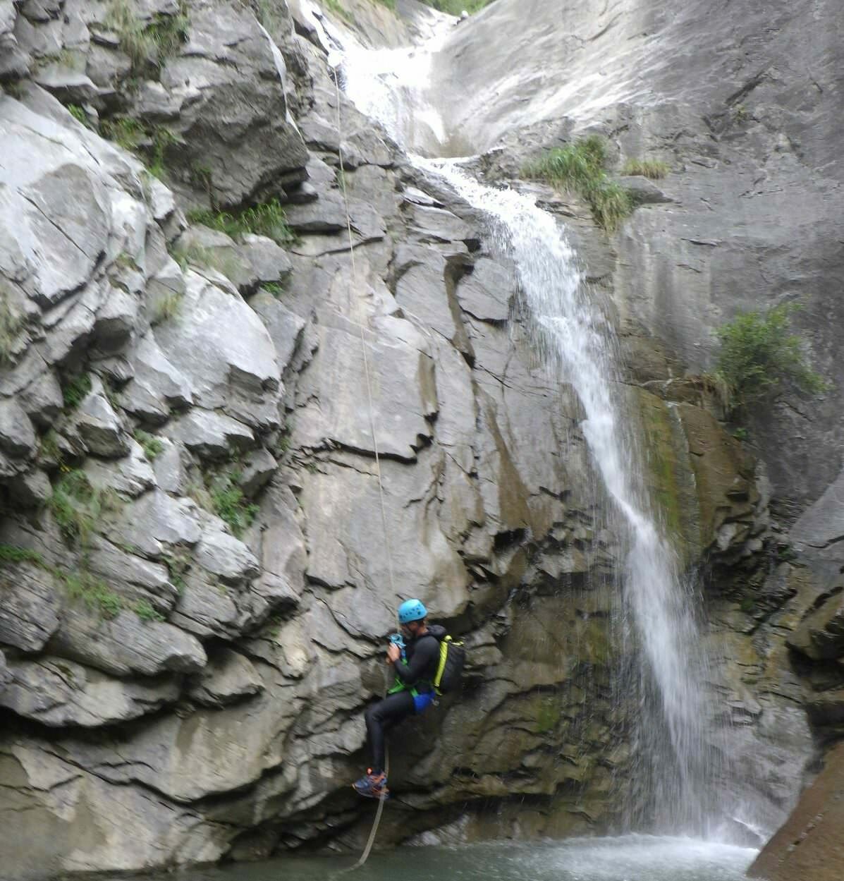 Canyon de Besse, pic de gentiane