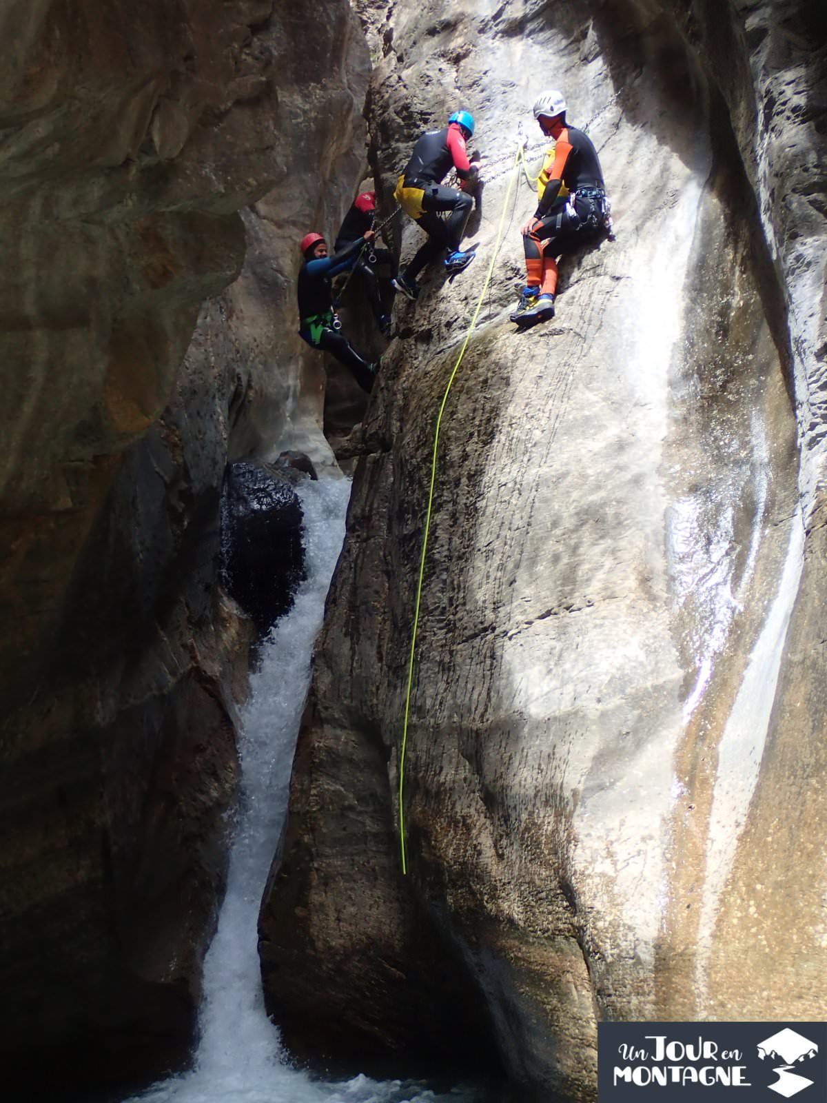 toboggan dans le canyon du gorgol - Pyrénées espagnoles