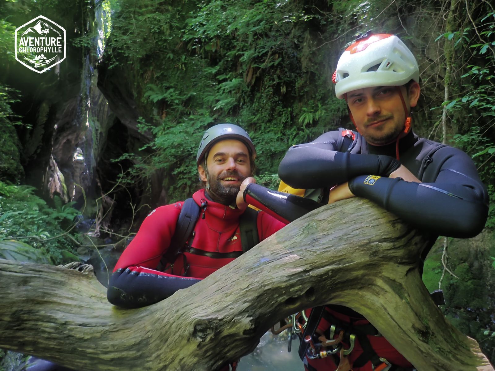 Guides canyoning et escalade en vallée d'ossau dans les Pyrénées 64
